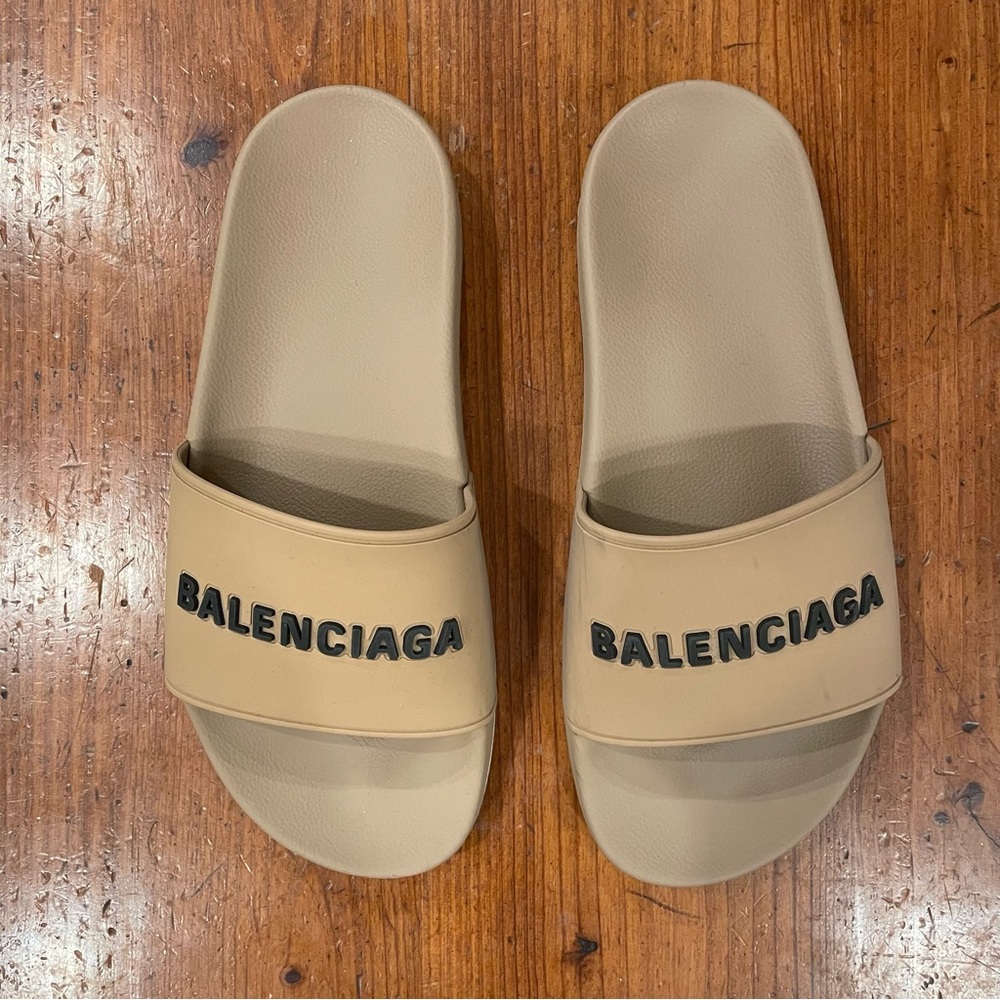 Balenciaga Pool Slides Beige and Black Size 37 with box and dust bag